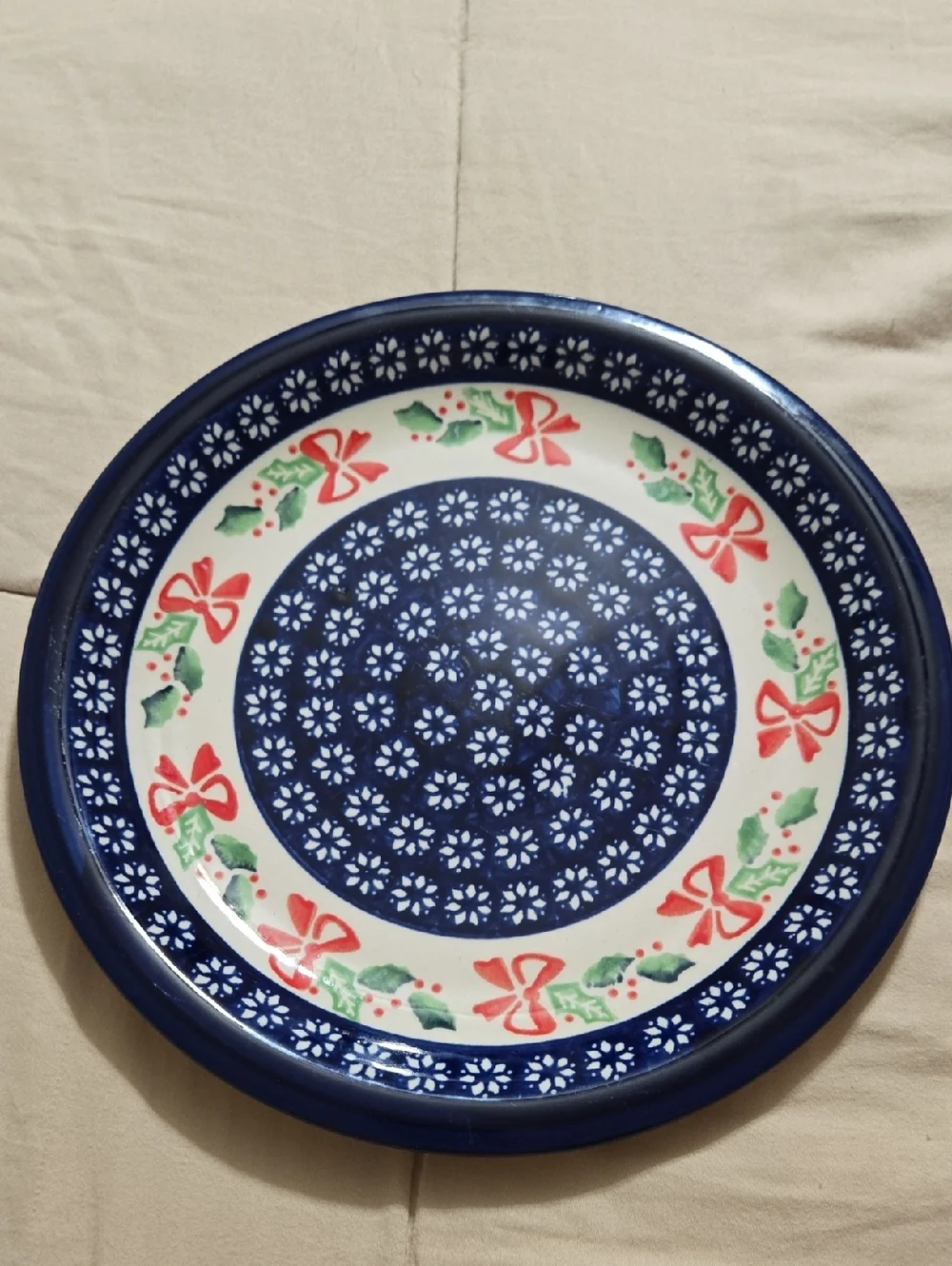 Polish Pottery Boleslawiec Christmas Holly & Bow Dinner Plate 10.75 Inches